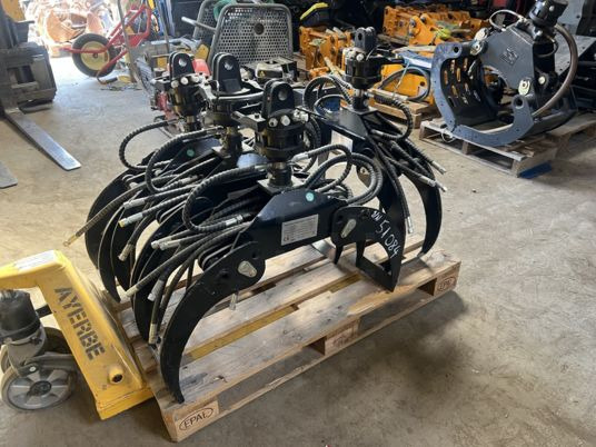 Grappin pour micro pelle de 0.8T à 1T7 - Pinza de manipulación: foto 4 Grappin pour micro pelle de 0.8T à 1T7 - Pinza de manipulación: foto 4