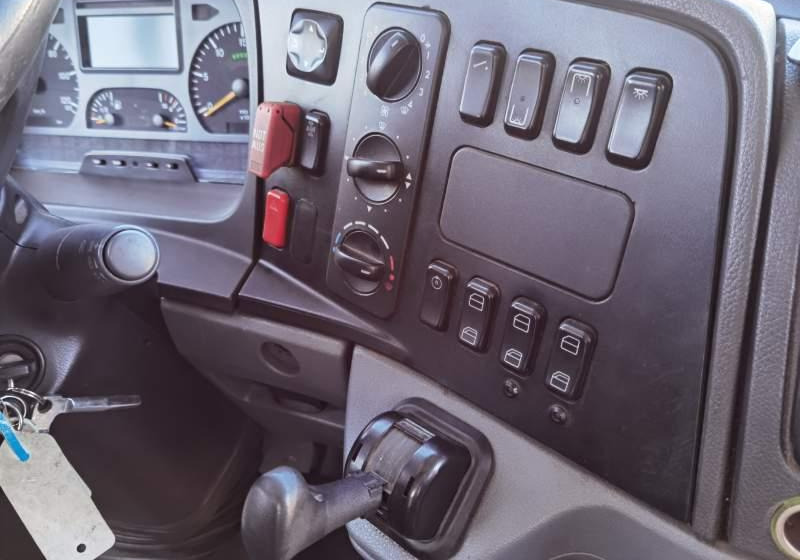 Mercedes-Benz Atego Automet Apollo 38+10 - Autobús suburbano: foto 4 Mercedes-Benz Atego Automet Apollo 38+10 - Autobús suburbano: foto 4