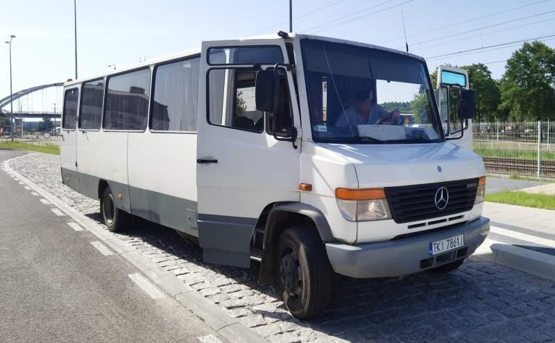 Mercedes-Benz Vario 814D 38+12 - Autobús suburbano: foto 2 Mercedes-Benz Vario 814D 38+12 - Autobús suburbano: foto 2