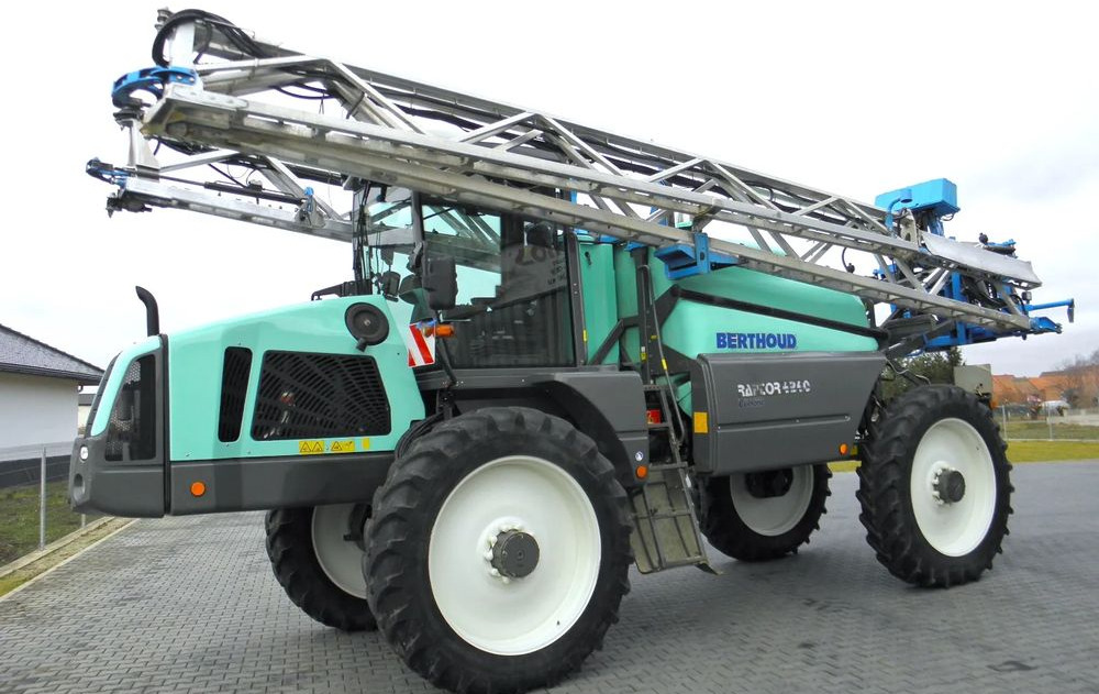 Berthoud Raptor 4240 36 M, GPS Trimble Automatyczne wylaczanie sekcji, Nie Malowany, Stan Bardzo Dobry - Pulverizador autopropulsado: foto 5 Berthoud Raptor 4240 36 M, GPS Trimble Automatyczne wylaczanie sekcji, Nie Malowany, Stan Bardzo Dobry - Pulverizador autopropulsado: foto 5