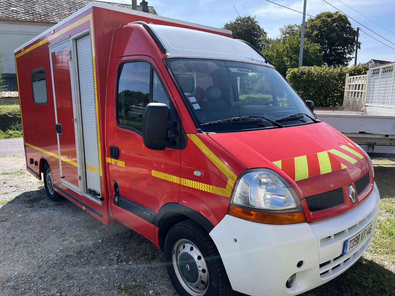 RENAULT Master 2L5 dci120cv - Ambulancia: foto 5 RENAULT Master 2L5 dci120cv - Ambulancia: foto 5