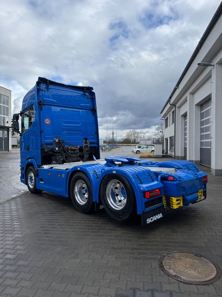Scania S660 V8 - Cabeza tractora: foto 2 Scania S660 V8 - Cabeza tractora: foto 2