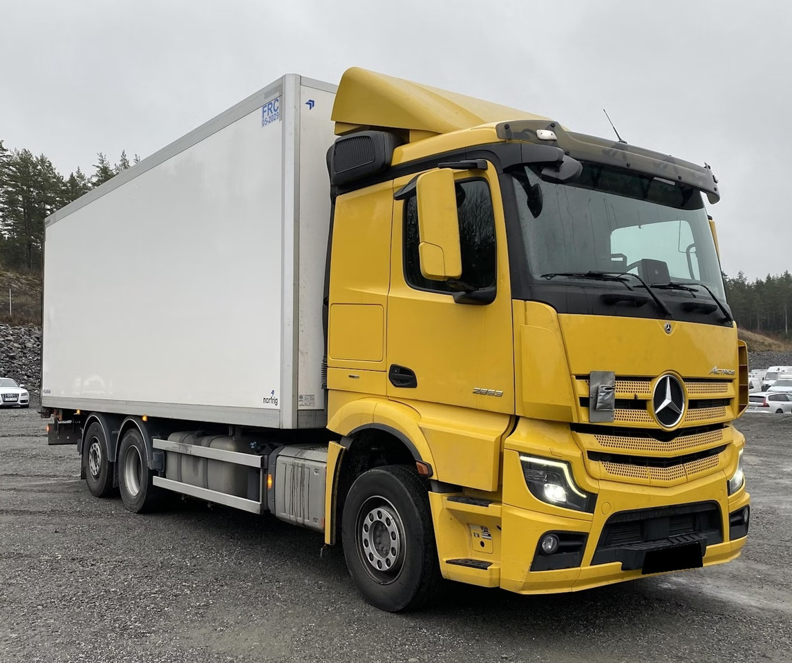MERCEDES-BENZ Atego 2853 - Camión frigorífico: foto 3 MERCEDES-BENZ Atego 2853 - Camión frigorífico: foto 3