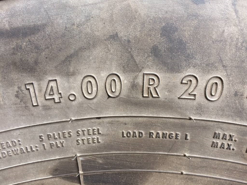 Continental 14.00R20 HCS - USED NN 95% - Neumático para Camión: foto 5 Continental 14.00R20 HCS - USED NN 95% - Neumático para Camión: foto 5
