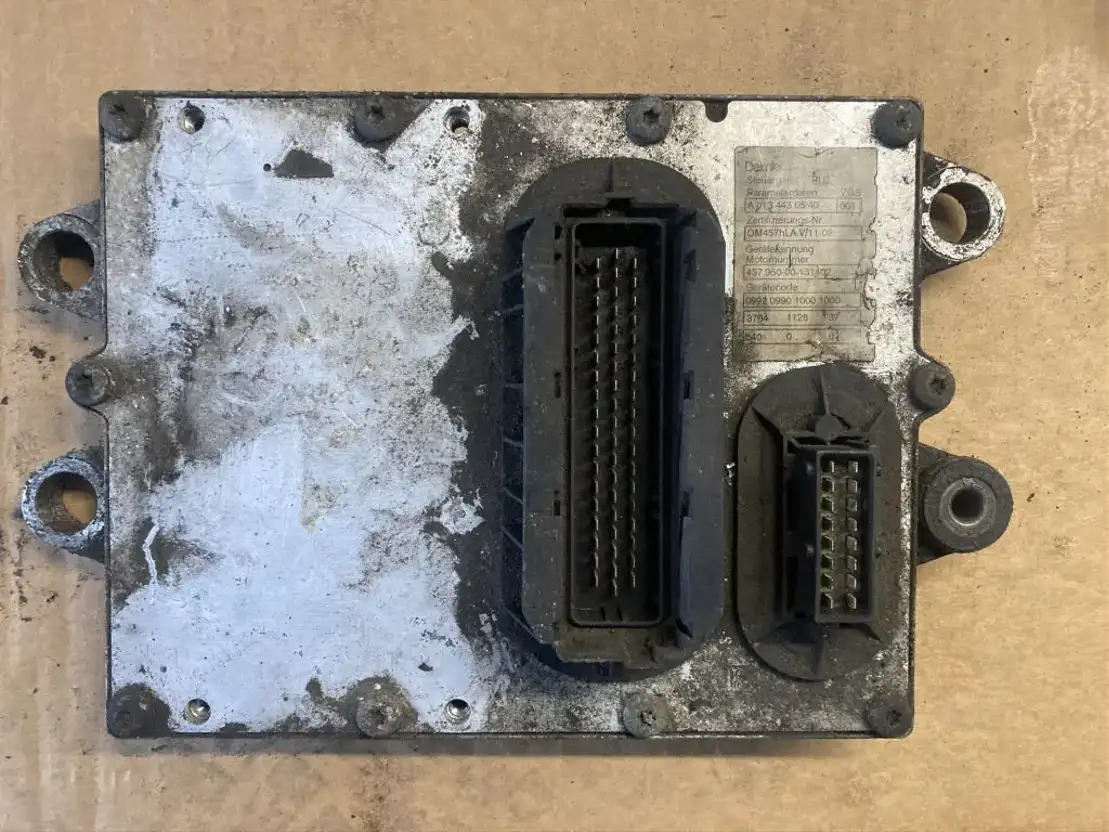 Mercedes-Benz Motorsteuergerät Mercedes OM 457 HLA 457.950 PLD Control Unit OM 4 - Unidad de control para Camión: foto 1 Mercedes-Benz Motorsteuergerät Mercedes OM 457 HLA 457.950 PLD Control Unit OM 4 - Unidad de control para Camión: foto 1