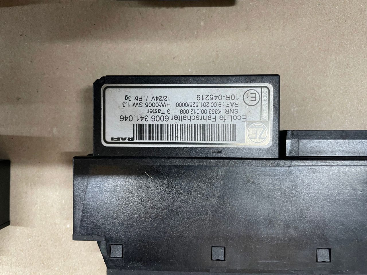 ZF ZF Ecolife Fahrschalter Gangwahlschalter 6006.341.033 6006.341.027 Schalter - Sistema eléctrico para Autobús: foto 3 ZF ZF Ecolife Fahrschalter Gangwahlschalter 6006.341.033 6006.341.027 Schalter - Sistema eléctrico para Autobús: foto 3