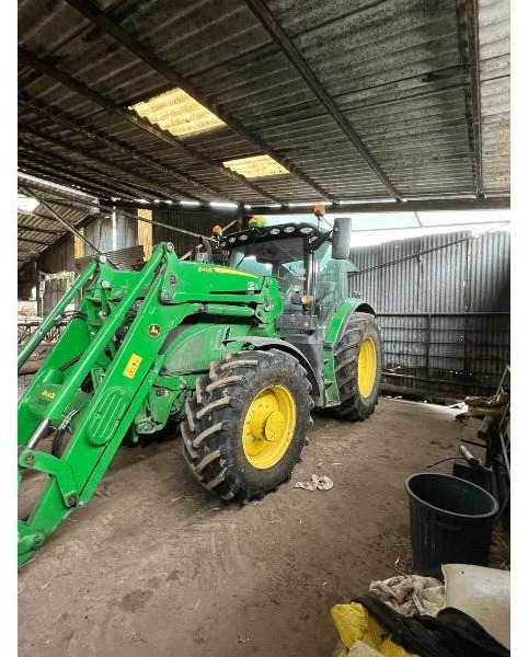 JOHN DEERE 6135R - Tractor: foto 1 JOHN DEERE 6135R - Tractor: foto 1