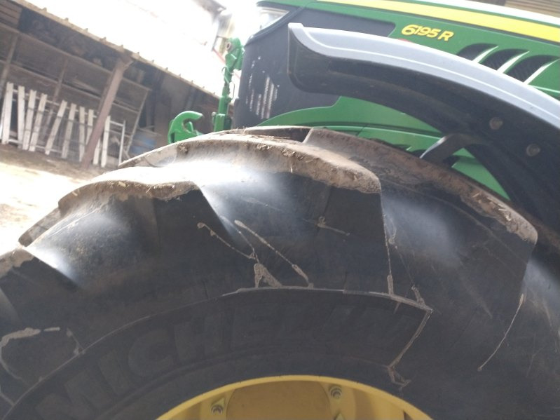 JOHN DEERE 6195R - Tractor: foto 3 JOHN DEERE 6195R - Tractor: foto 3