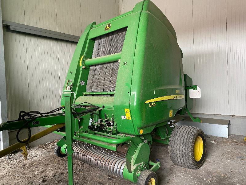 JOHN DEERE 864 - Rotoempacadora: foto 1 JOHN DEERE 864 - Rotoempacadora: foto 1