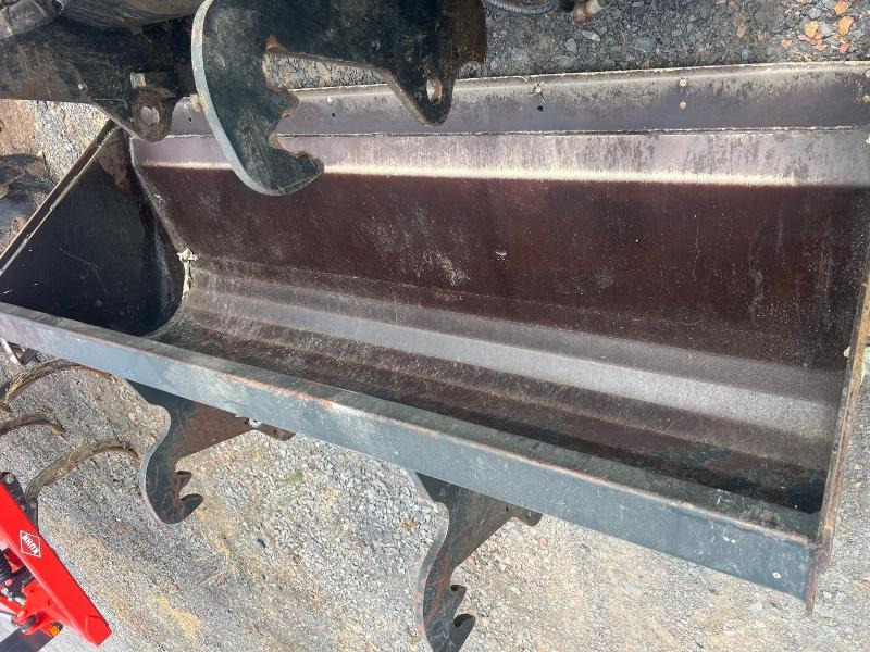 MAILLEUX BTA245 - Cazo cargador para Tractor: foto 1 MAILLEUX BTA245 - Cazo cargador para Tractor: foto 1