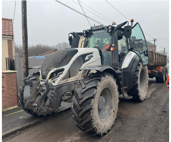 VALTRA T175 EA - Tractor: foto 1 VALTRA T175 EA - Tractor: foto 1