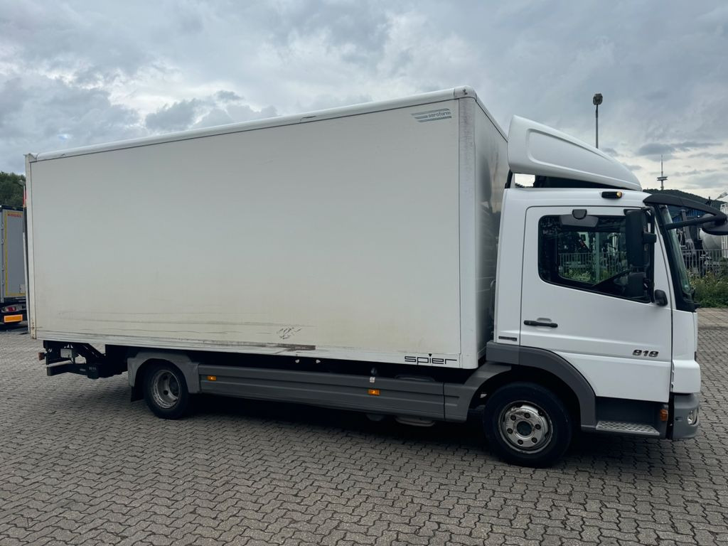 Mercedes-Benz 818 Mercedes-Benz 818 - Camión caja cerrada: foto 3 Mercedes-Benz 818 Mercedes-Benz 818 - Camión caja cerrada: foto 3