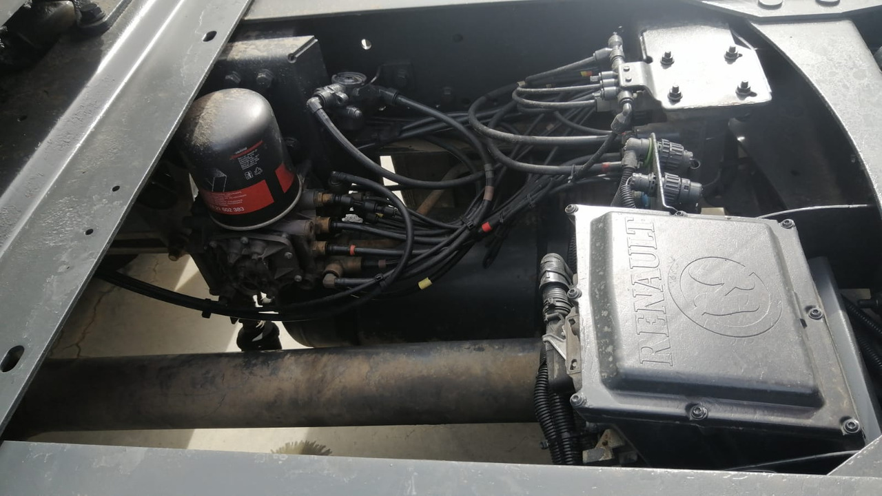 Cabeza tractora Renault PREMIUM 450 DXI, Manual ZF: foto 6 Cabeza tractora Renault PREMIUM 450 DXI, Manual ZF: foto 6