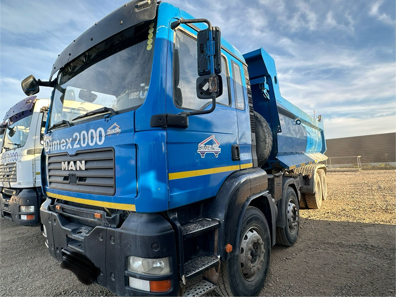 MAN TGA 41.440 Tipper - Camión volquete: foto 2 MAN TGA 41.440 Tipper - Camión volquete: foto 2