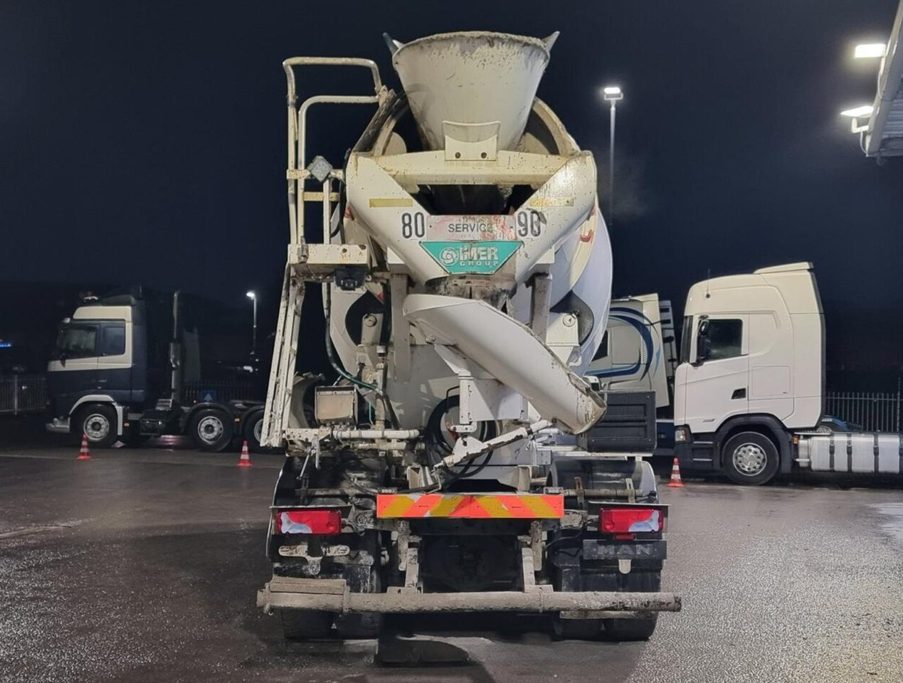 MAN TGS 32.360 8×4 Beton Mixer 9m3 - Camión hormigonera: foto 5 MAN TGS 32.360 8×4 Beton Mixer 9m3 - Camión hormigonera: foto 5