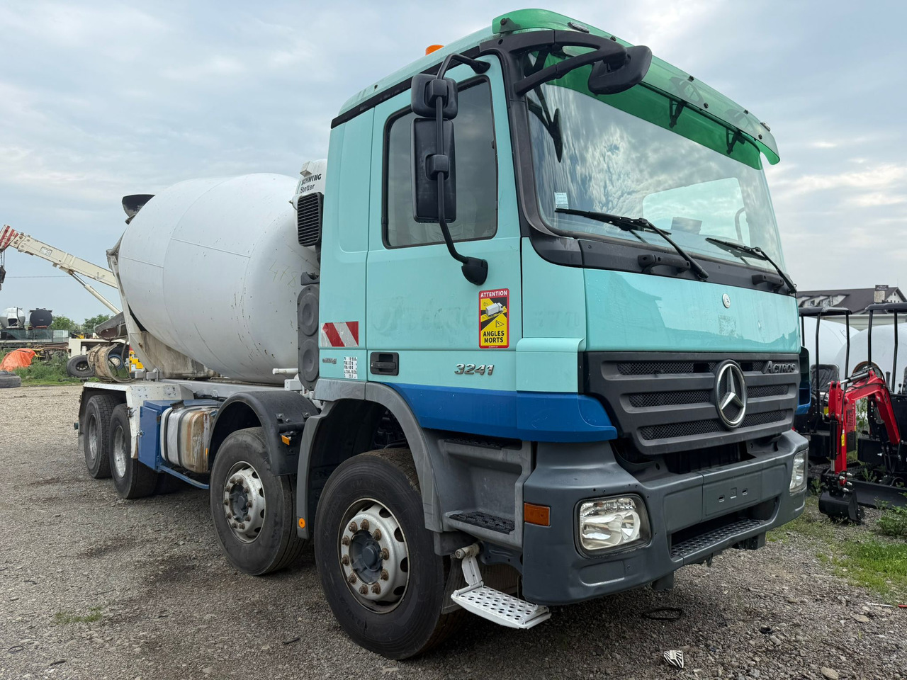 MERCEDES BENZ 3241 CONCRETE MIXER - Camión hormigonera: foto 3 MERCEDES BENZ 3241 CONCRETE MIXER - Camión hormigonera: foto 3