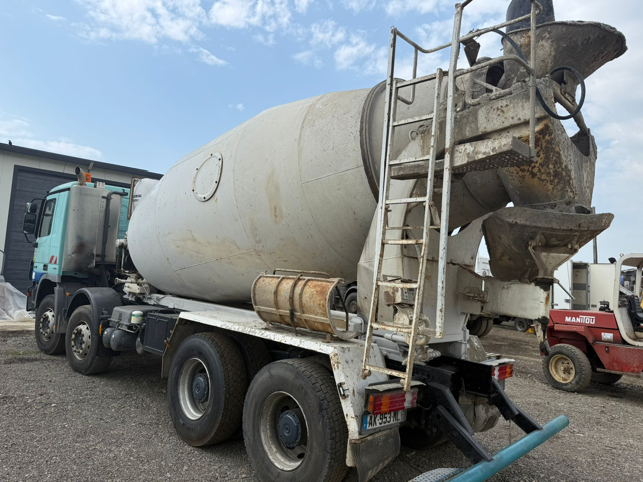 MERCEDES BENZ 3241 CONCRETE MIXER - Camión hormigonera: foto 4 MERCEDES BENZ 3241 CONCRETE MIXER - Camión hormigonera: foto 4