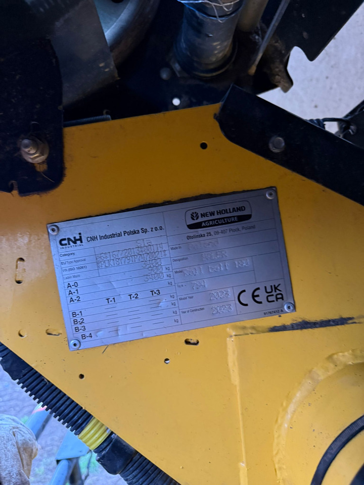 New Holland Roll-Belt 180 Baler - Rotoempacadora: foto 3 New Holland Roll-Belt 180 Baler - Rotoempacadora: foto 3