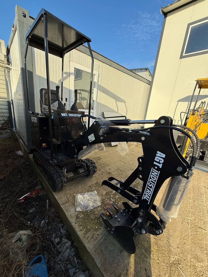 MINIEXCAVATOR JPC H10 - Otros maquinaria: foto 1 MINIEXCAVATOR JPC H10 - Otros maquinaria: foto 1