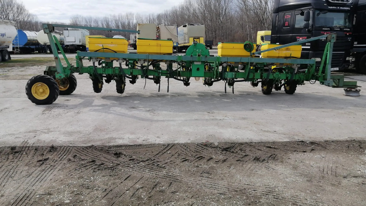 SFOGGIA GAMA PLUS 12/9m/12 Rows Seeding Machine - Sembradora de precisión: foto 2 SFOGGIA GAMA PLUS 12/9m/12 Rows Seeding Machine - Sembradora de precisión: foto 2