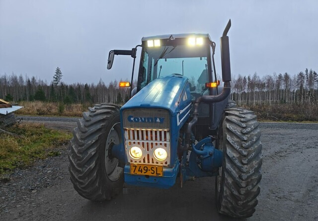 Ford County 1124 - kutoskoneella - KATSO VIDEO - Tractor: foto 3 Ford County 1124 - kutoskoneella - KATSO VIDEO - Tractor: foto 3