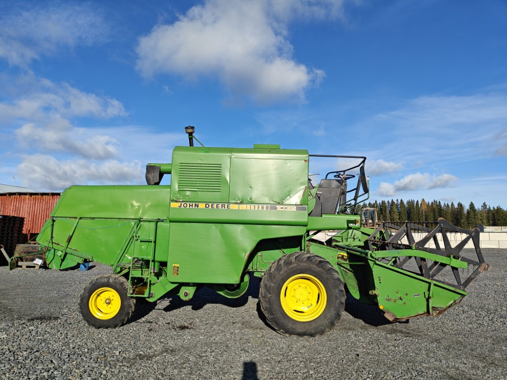 JOHN DEERE 1032 - Cosechadora de granos: foto 4 JOHN DEERE 1032 - Cosechadora de granos: foto 4