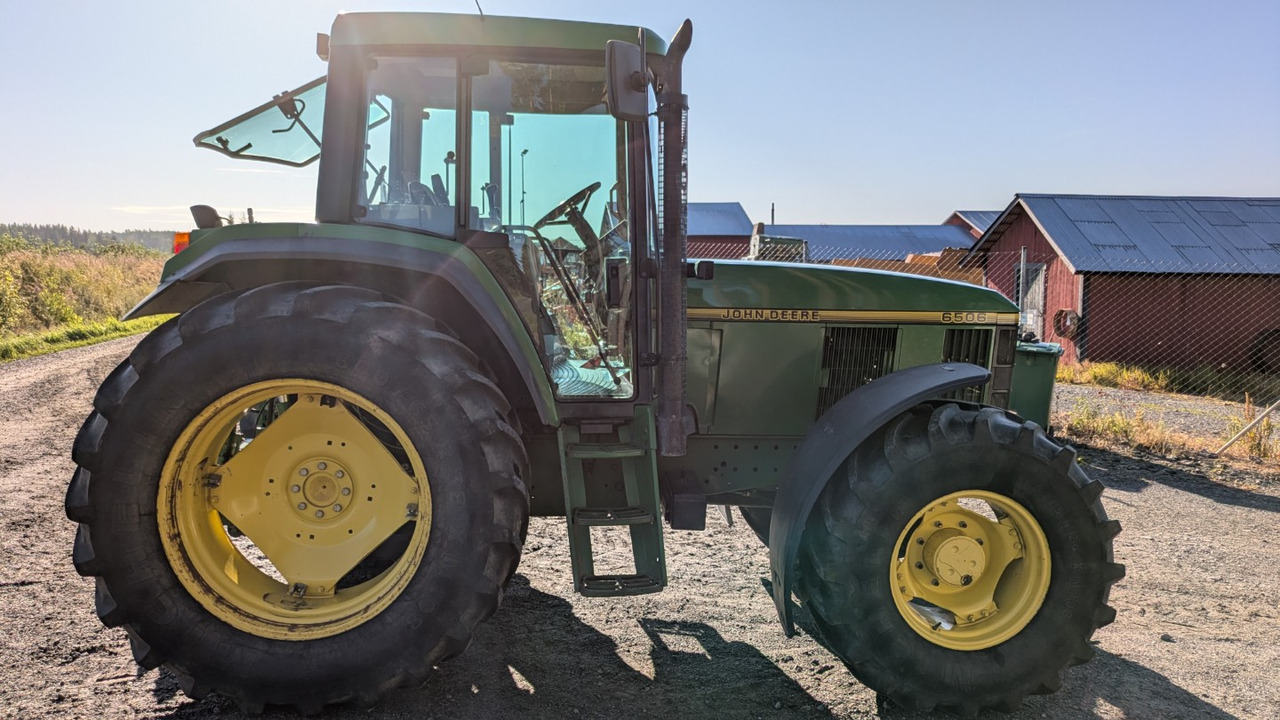 JOHN DEERE 6506, 3800h ajettu, upeakuntoinen kone, katso video! - Tractor: foto 4 JOHN DEERE 6506, 3800h ajettu, upeakuntoinen kone, katso video! - Tractor: foto 4