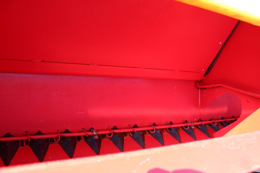 Junkkari Simulta 3000T - Siisti! Heinänsiemenlaite ja kiekkovantaat takana - Combinado de siembra: foto 3 Junkkari Simulta 3000T - Siisti! Heinänsiemenlaite ja kiekkovantaat takana - Combinado de siembra: foto 3