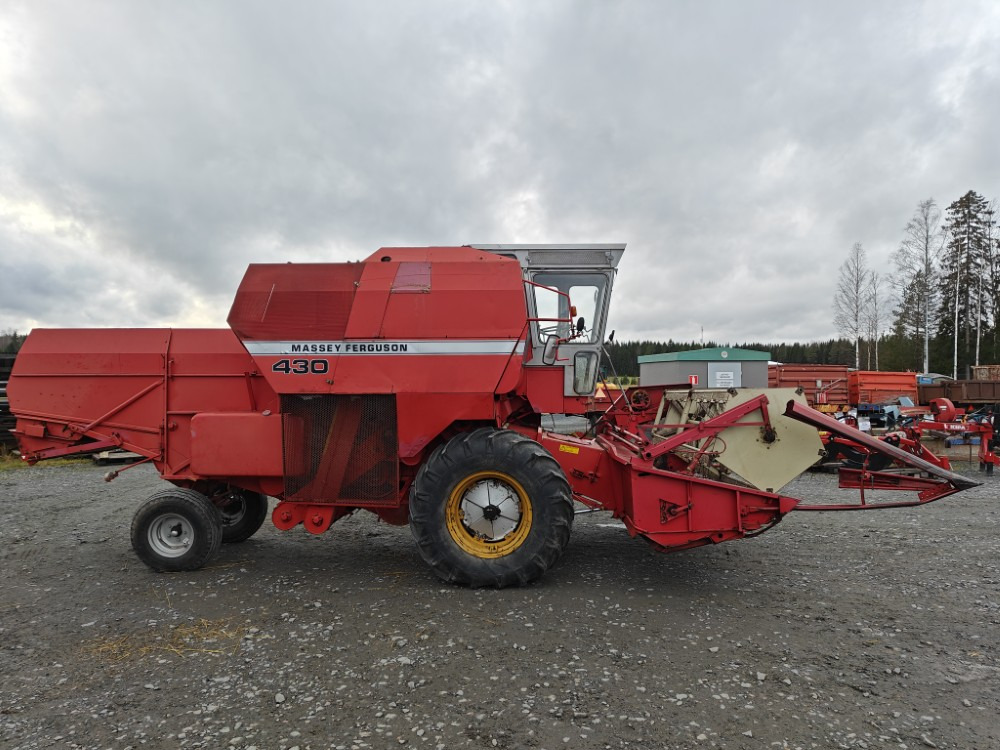 MASSEY FERGUSON 430 - Cosechadora de granos: foto 5 MASSEY FERGUSON 430 - Cosechadora de granos: foto 5