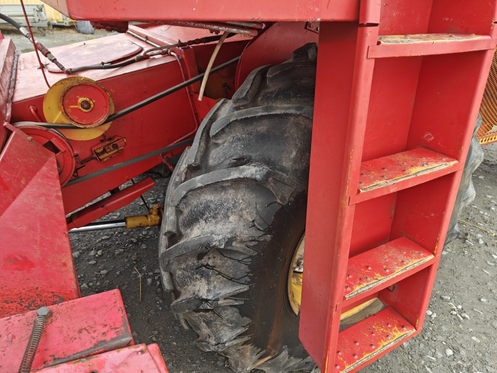 Leasing de MASSEY FERGUSON 430 MASSEY FERGUSON 430: foto 10 Leasing de MASSEY FERGUSON 430 MASSEY FERGUSON 430: foto 10