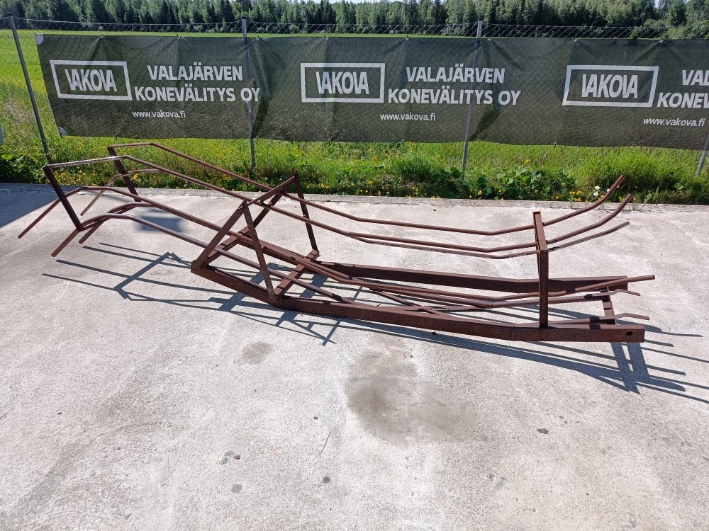 Paalirata John Deere 332 paalaimesta - Empacadora de pacas cuadradas: foto 1 Paalirata John Deere 332 paalaimesta - Empacadora de pacas cuadradas: foto 1