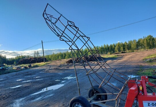 Paalirata - sivulle heittävä - Empacadora de pacas cuadradas: foto 2 Paalirata - sivulle heittävä - Empacadora de pacas cuadradas: foto 2