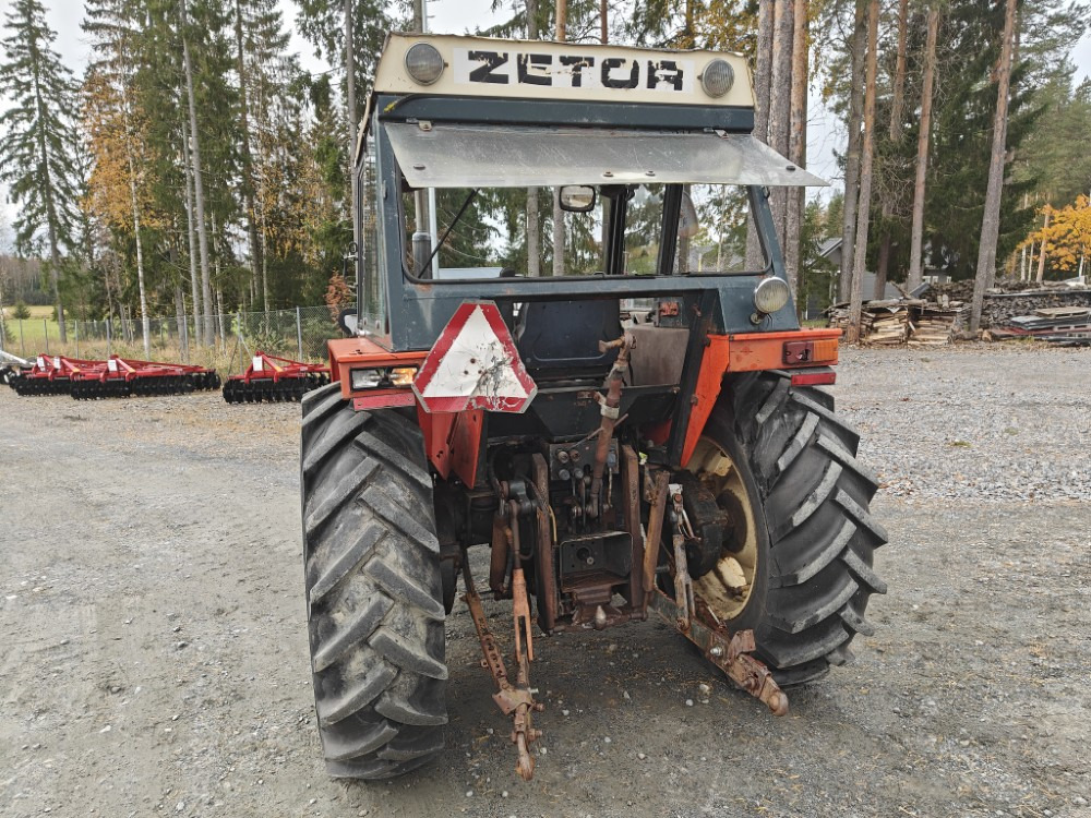 ZETOR 7245 - 4WD - Tractor: foto 3 ZETOR 7245 - 4WD - Tractor: foto 3