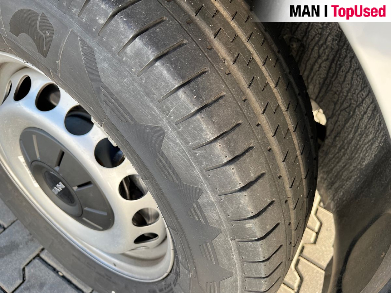 MAN TGE 3.140 4X2F SB flatbed - Furgón: foto 3 MAN TGE 3.140 4X2F SB flatbed - Furgón: foto 3