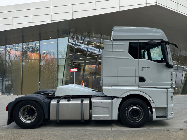 Cabeza tractora MAN TGX 18.470 4x2 BL SA: foto 10