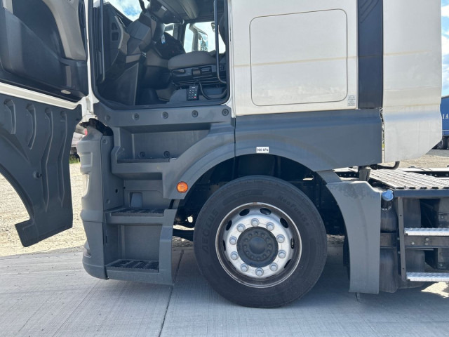 MAN TGX 18.510 4x2 LL SA - Cabeza tractora: foto 5 MAN TGX 18.510 4x2 LL SA - Cabeza tractora: foto 5