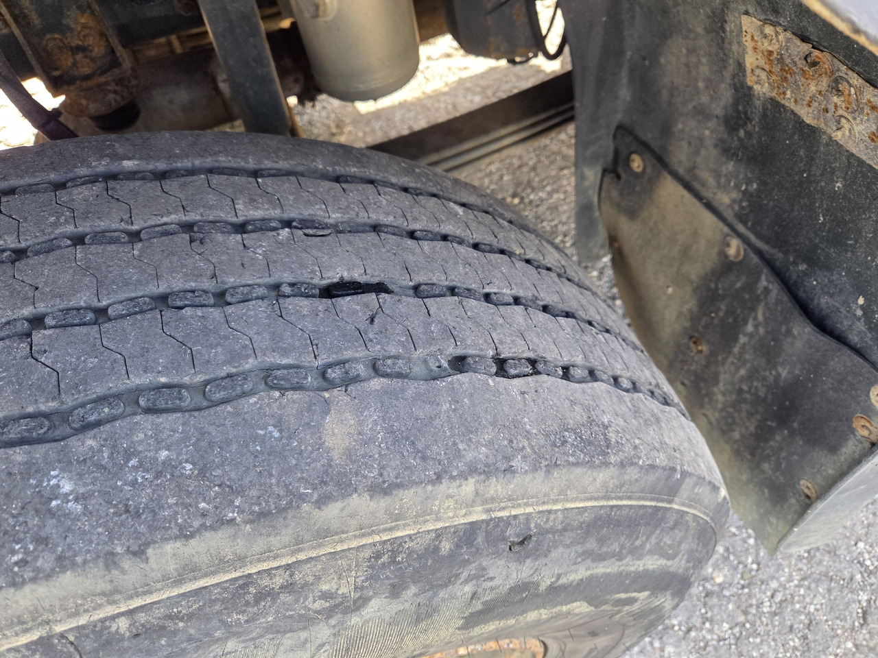 Camión volquete IVECO TRAKKER 500 8x4 EURO6 Bordmatik: foto 12