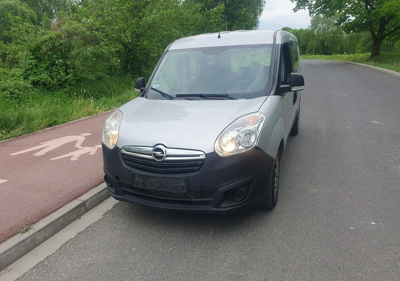Opel Combo long*combo *doblo* krajówka *fv vat 23%* - Coche: foto 2 Opel Combo long*combo *doblo* krajówka *fv vat 23%* - Coche: foto 2