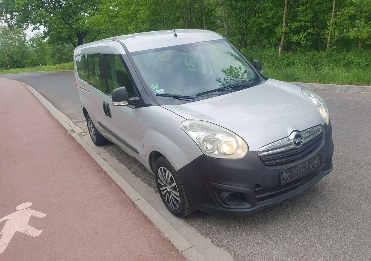 Opel Combo long*combo *doblo* krajówka *fv vat 23%* - Coche: foto 3 Opel Combo long*combo *doblo* krajówka *fv vat 23%* - Coche: foto 3