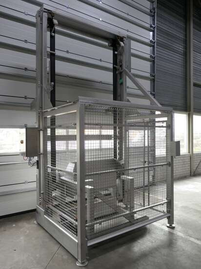 Lachnit lifter for palletboxes 322 L - Maquinaria de alimentación: foto 2 Lachnit lifter for palletboxes 322 L - Maquinaria de alimentación: foto 2