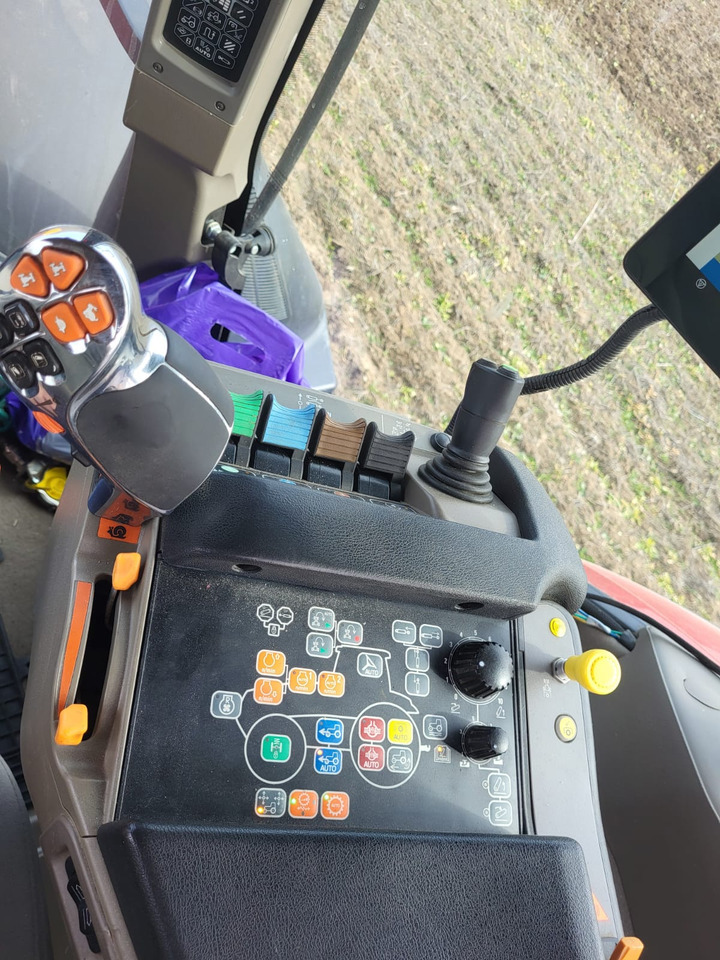 CASE OPTUM 270 CVX - Tractor: foto 5 CASE OPTUM 270 CVX - Tractor: foto 5