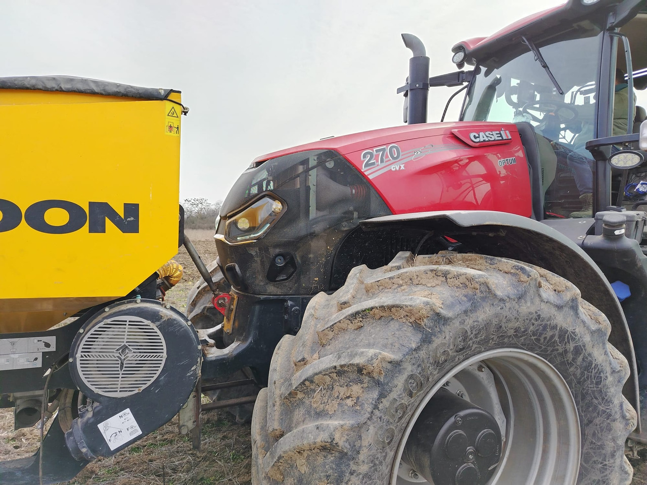 CASE OPTUM 270 CVX - Tractor: foto 2 CASE OPTUM 270 CVX - Tractor: foto 2