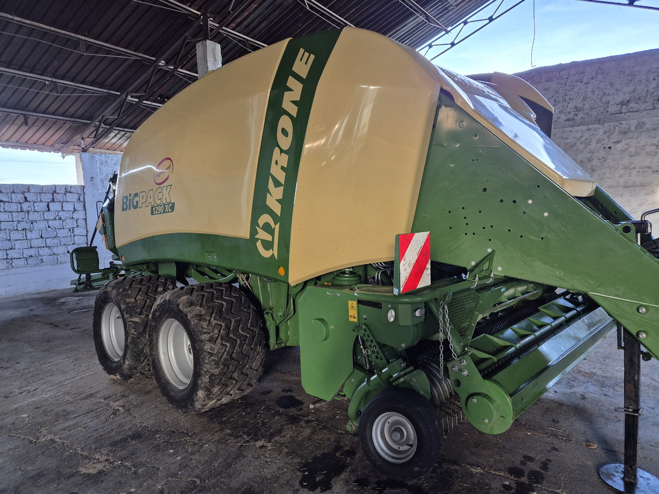 Empacadora de pacas cuadradas Krone 1290 HDP XC: foto 6 Empacadora de pacas cuadradas Krone 1290 HDP XC: foto 6