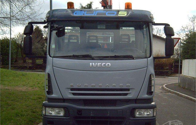 Iveco EUROCARGOeurocargo 160e25 - Camión caja abierta, Camión grúa: foto 2 Iveco EUROCARGOeurocargo 160e25 - Camión caja abierta, Camión grúa: foto 2