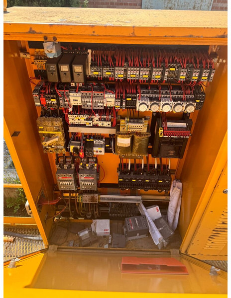 Liebherr 112EC-H, 1993yom, 43m HuH - Grúa torre: foto 4 Liebherr 112EC-H, 1993yom, 43m HuH - Grúa torre: foto 4