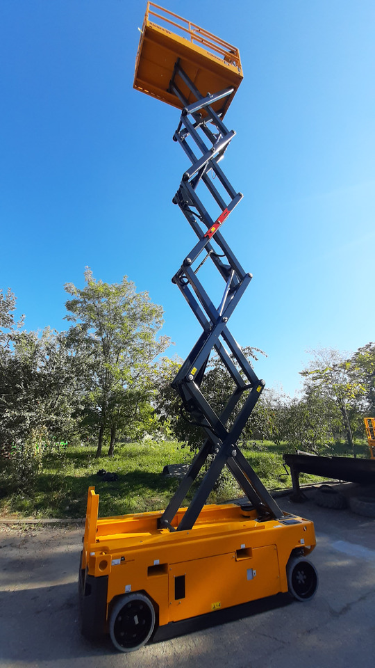 Compact 12 - Plataforma de tijeras: foto 3 Compact 12 - Plataforma de tijeras: foto 3