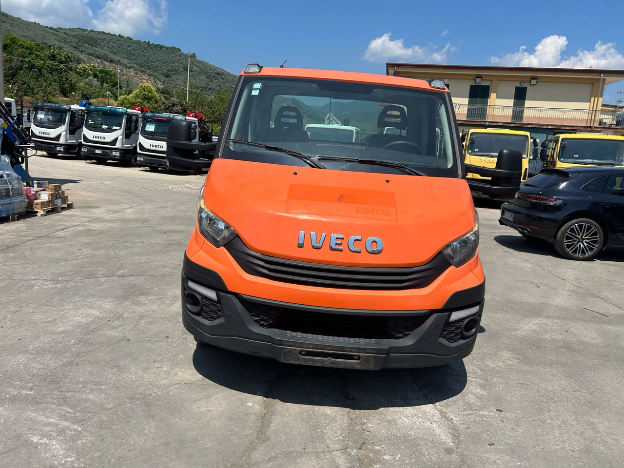 IVECO DAILY 35-140 - Furgoneta caja abierta: foto 5 IVECO DAILY 35-140 - Furgoneta caja abierta: foto 5