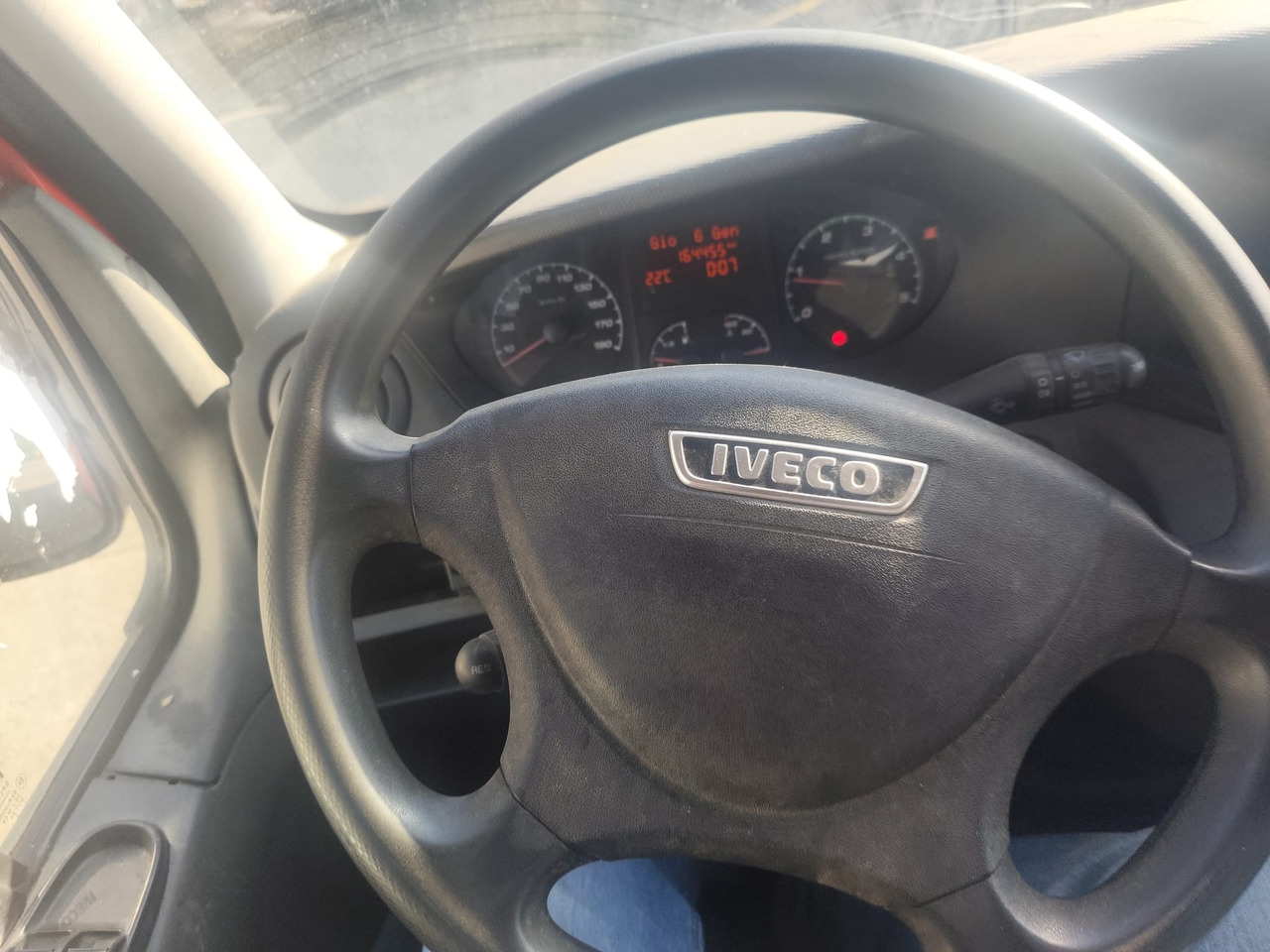 Furgoneta basculante IVECO DAILY 35C13: foto 31