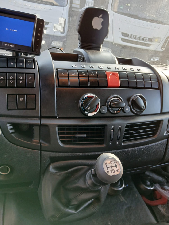 IVECO EUROCARGO 180-320 - Camión grúa, Camión volquete: foto 5 IVECO EUROCARGO 180-320 - Camión grúa, Camión volquete: foto 5