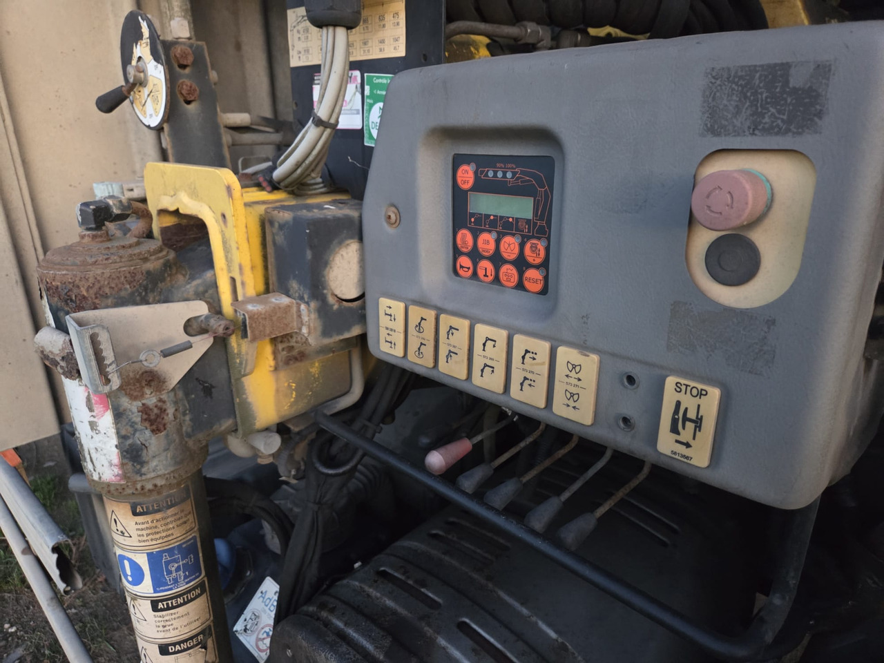 IVECO EUROCARGO 180E25 - Camión grúa, Camión grúa: foto 4 IVECO EUROCARGO 180E25 - Camión grúa, Camión grúa: foto 4